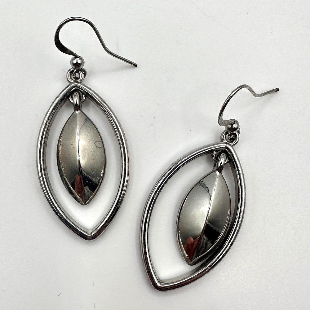 Vintage 90s Silver Tone Open Marquise Leaf Dangle‎ Drop Earrings Modern Jewelry